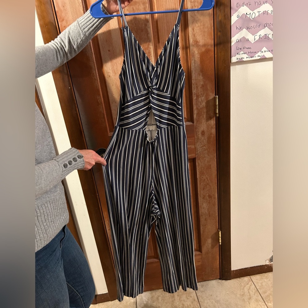 Stripped jumpsuit spaghetti straps with cut out under the chest